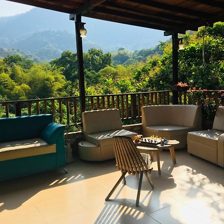 Hostal Los Wichos Минка Екстериор снимка
