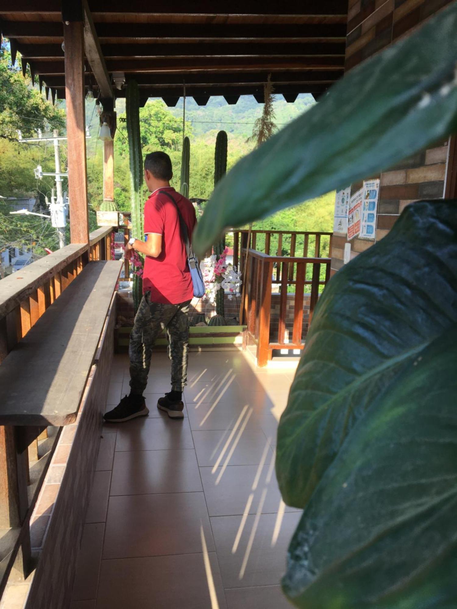 Hostal Los Wichos Минка Екстериор снимка