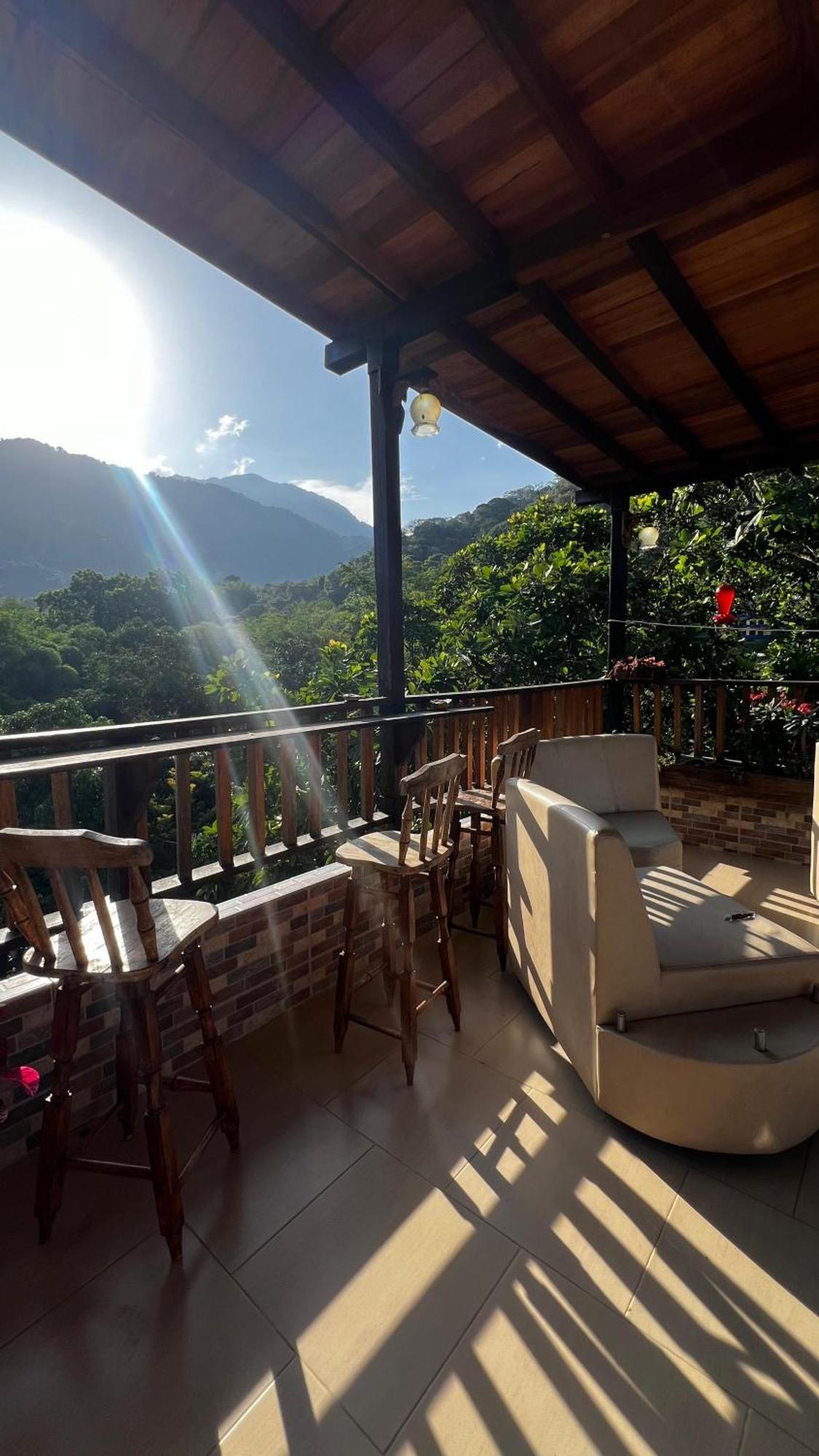 Hostal Los Wichos Минка Екстериор снимка