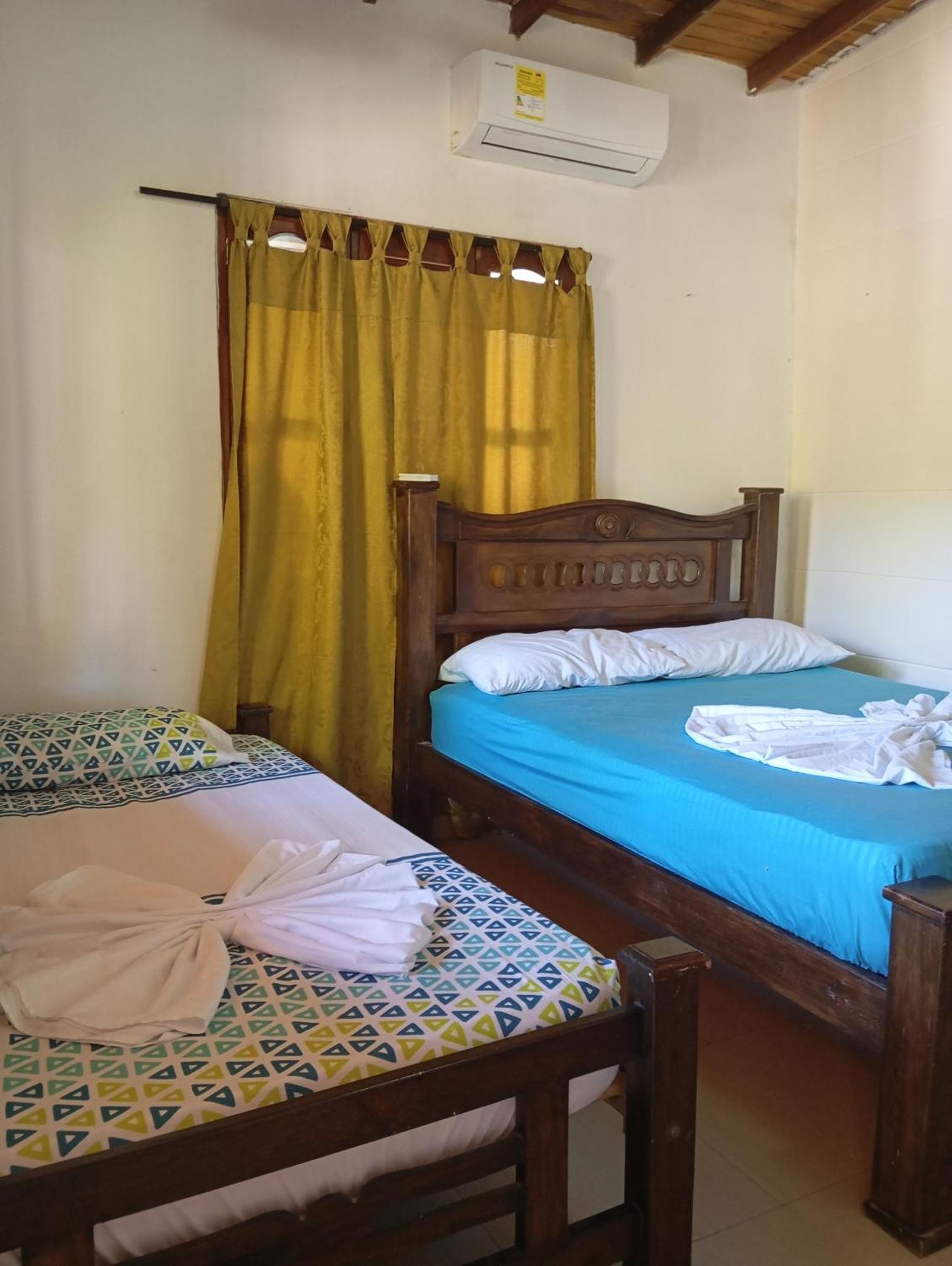 Hostal Los Wichos Минка Екстериор снимка