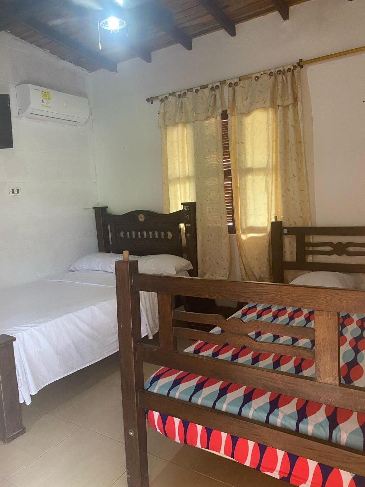 Hostal Los Wichos Минка Екстериор снимка